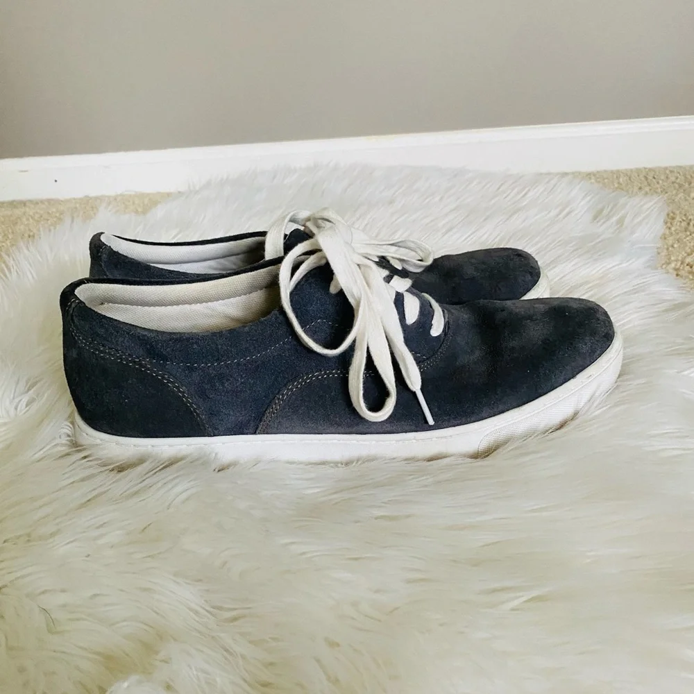 {Rockport} Mens Suede Casual Sneakers